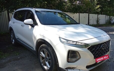 Hyundai Santa Fe IV, 2018 год, 1 850 000 рублей, 2 фотография
