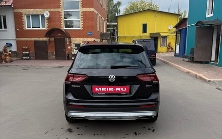 Volkswagen Tiguan II, 2019 год, 2 600 000 рублей, 5 фотография
