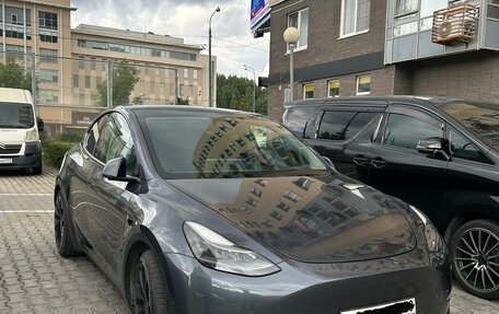 Tesla Model Y I, 2022 год, 4 000 000 рублей, 1 фотография