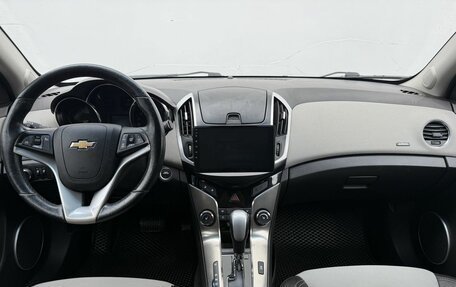 Chevrolet Cruze II, 2014 год, 800 000 рублей, 12 фотография