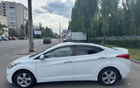 Hyundai Elantra V, 2012 год, 770 000 рублей, 2 фотография