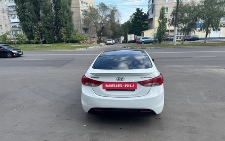 Hyundai Elantra V, 2012 год, 770 000 рублей, 3 фотография