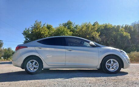 Hyundai Elantra V, 2015 год, 1 020 000 рублей, 4 фотография