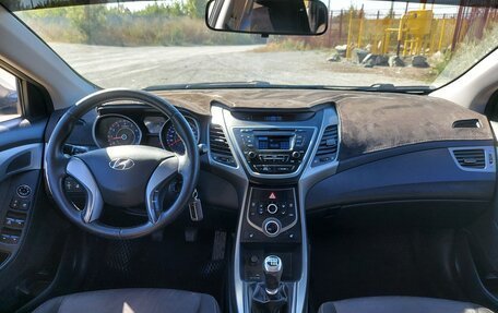 Hyundai Elantra V, 2015 год, 1 020 000 рублей, 20 фотография