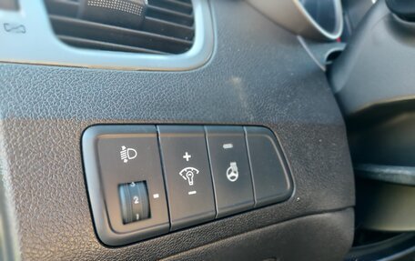 Hyundai Elantra V, 2015 год, 1 020 000 рублей, 13 фотография