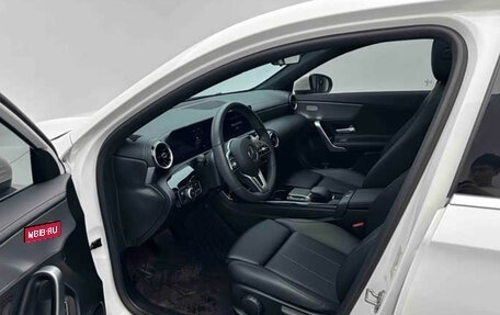 Mercedes-Benz A-Класс, 2021 год, 1 819 000 рублей, 7 фотография