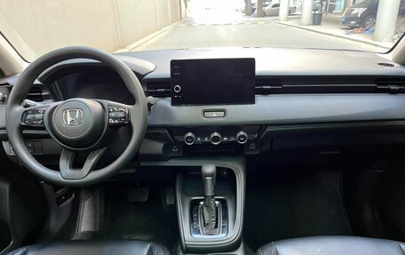 Honda Vezel, 2023 год, 1 910 000 рублей, 6 фотография