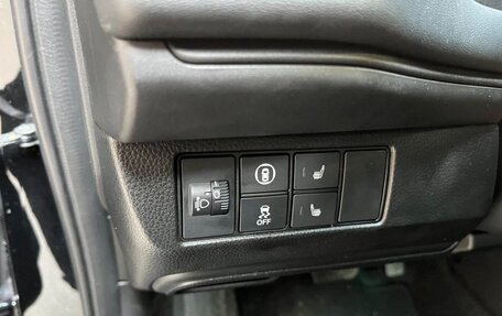 Honda Vezel, 2023 год, 1 910 000 рублей, 12 фотография