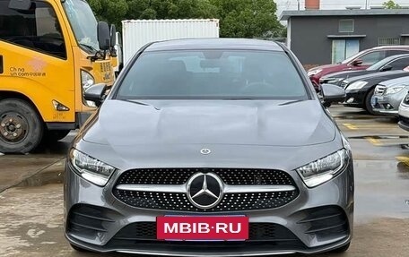 Mercedes-Benz A-Класс, 2020 год, 1 890 000 рублей, 2 фотография