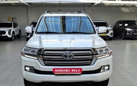 Toyota Land Cruiser 200, 2016 год, 4 950 000 рублей, 2 фотография