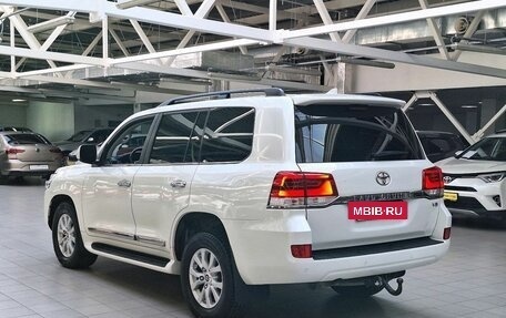 Toyota Land Cruiser 200, 2016 год, 4 950 000 рублей, 5 фотография
