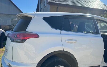 Toyota RAV4, 2016 год, 1 950 000 рублей, 8 фотография