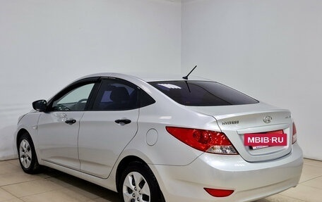 Hyundai Solaris II рестайлинг, 2011 год, 670 000 рублей, 8 фотография