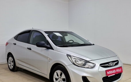 Hyundai Solaris II рестайлинг, 2011 год, 670 000 рублей, 3 фотография
