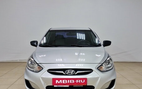 Hyundai Solaris II рестайлинг, 2011 год, 670 000 рублей, 2 фотография