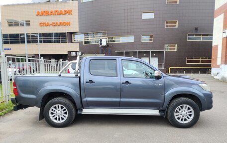 Toyota Hilux VII, 2011 год, 1 950 000 рублей, 2 фотография