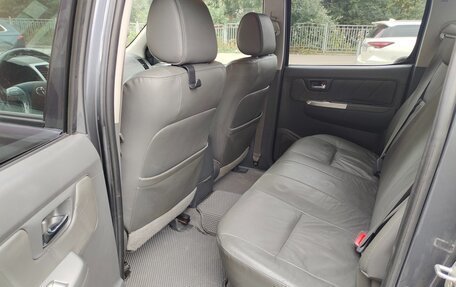 Toyota Hilux VII, 2011 год, 1 950 000 рублей, 6 фотография