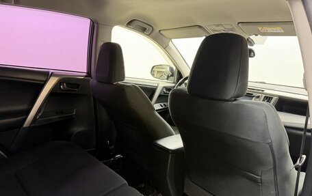 Toyota RAV4, 2015 год, 1 798 000 рублей, 13 фотография
