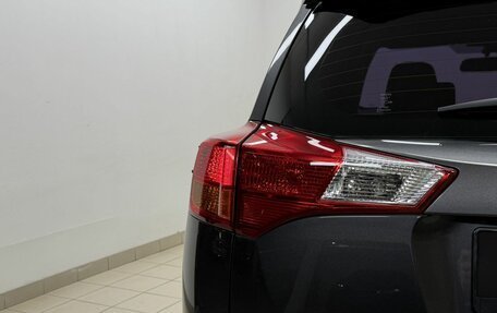 Toyota RAV4, 2015 год, 1 798 000 рублей, 10 фотография