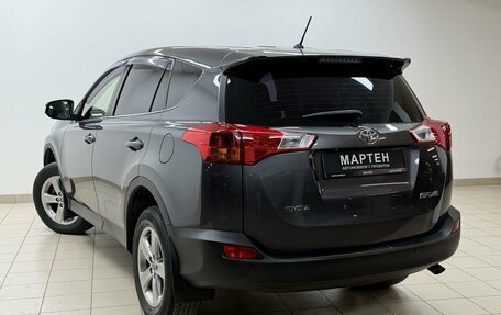 Toyota RAV4, 2015 год, 1 798 000 рублей, 6 фотография