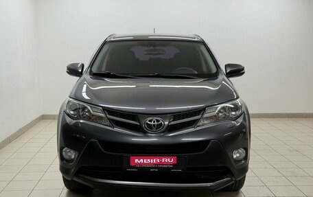 Toyota RAV4, 2015 год, 1 798 000 рублей, 2 фотография
