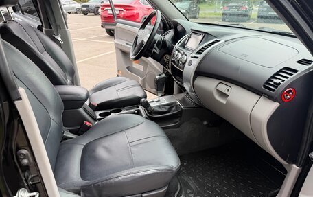 Mitsubishi Pajero Sport II рестайлинг, 2012 год, 1 825 000 рублей, 22 фотография