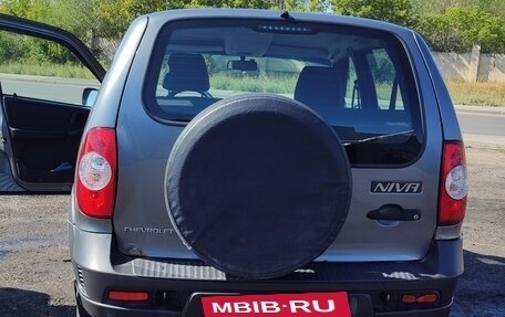 Chevrolet Niva I рестайлинг, 2017 год, 590 000 рублей, 6 фотография
