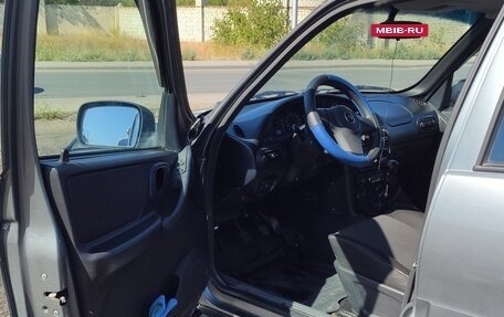 Chevrolet Niva I рестайлинг, 2017 год, 590 000 рублей, 8 фотография