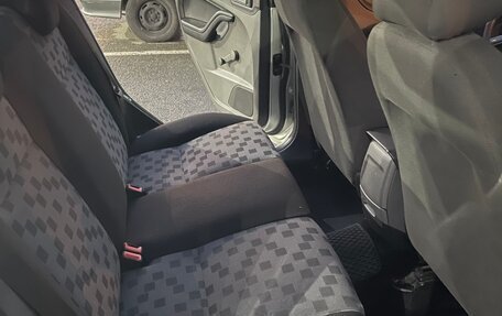 Ford Focus II рестайлинг, 2005 год, 250 000 рублей, 19 фотография