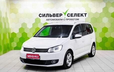 Volkswagen Touran III, 2011 год, 800 000 рублей, 1 фотография