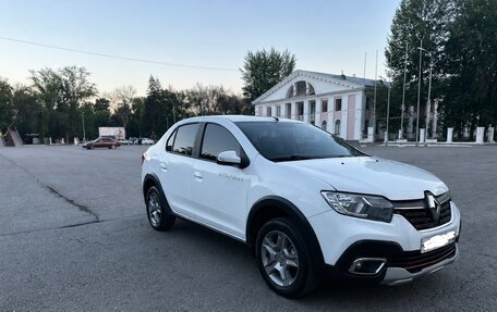 Renault Logan II, 2019 год, 850 000 рублей, 3 фотография