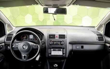 Volkswagen Touran III, 2011 год, 800 000 рублей, 14 фотография