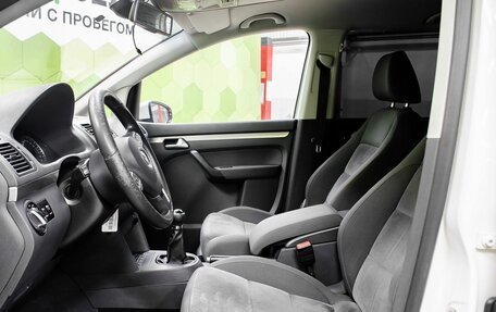 Volkswagen Touran III, 2011 год, 800 000 рублей, 12 фотография