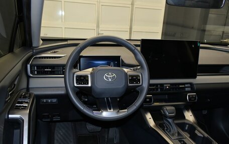 Toyota RAV4, 2026 год, 4 395 000 рублей, 18 фотография