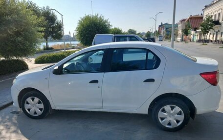 Renault Logan II, 2017 год, 370 000 рублей, 1 фотография