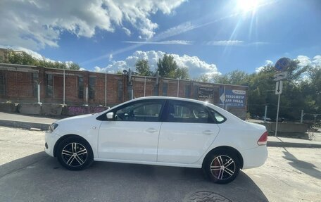 Volkswagen Polo VI (EU Market), 2013 год, 890 000 рублей, 1 фотография