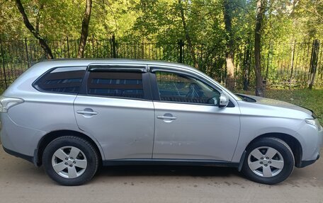 Mitsubishi Outlander III рестайлинг 3, 2012 год, 1 500 000 рублей, 1 фотография