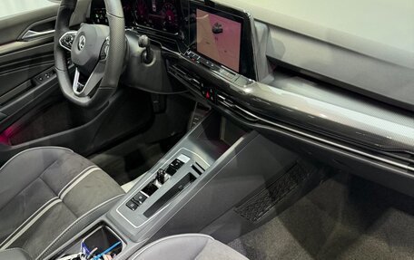 Volkswagen Golf VIII, 2023 год, 1 560 000 рублей, 13 фотография