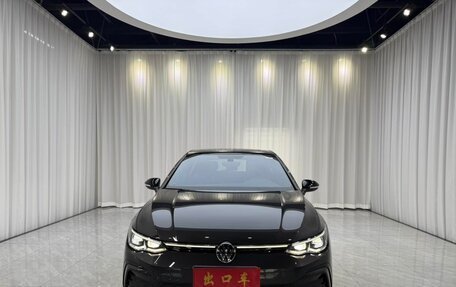 Volkswagen Golf VIII, 2023 год, 1 560 000 рублей, 2 фотография