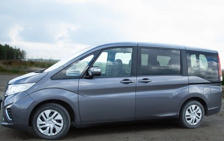 Honda Stepwgn IV, 2020 год, 2 300 000 рублей, 4 фотография
