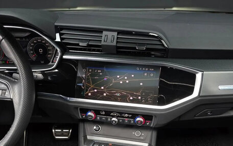 Audi Q3, 2023 год, 2 900 000 рублей, 17 фотография