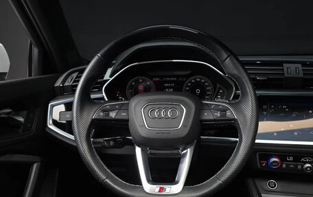 Audi Q3, 2023 год, 2 900 000 рублей, 13 фотография
