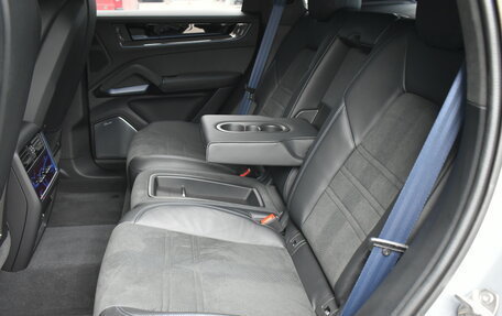 Porsche Cayenne III, 2025 год, 32 500 000 рублей, 19 фотография