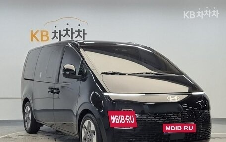 Hyundai Staria, 2024 год, 6 330 000 рублей, 2 фотография