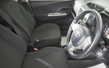 Toyota Vitz, 2015 год, 749 000 рублей, 12 фотография