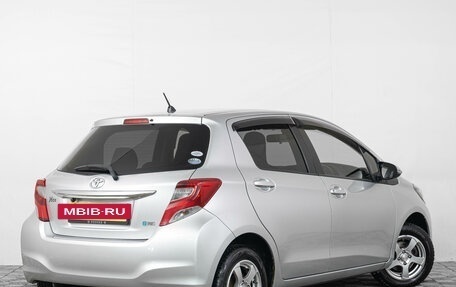 Toyota Vitz, 2015 год, 749 000 рублей, 7 фотография