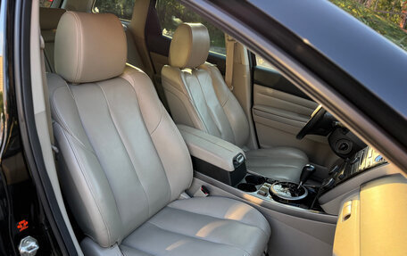 Mazda CX-7 I рестайлинг, 2011 год, 1 299 000 рублей, 23 фотография