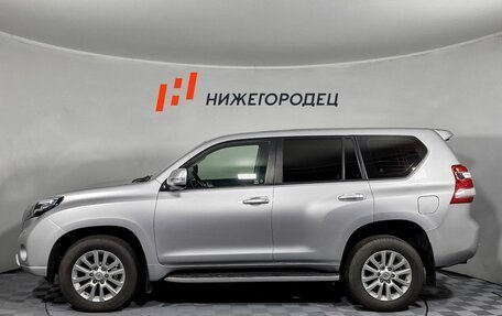 Toyota Land Cruiser Prado 150 рестайлинг 2, 2015 год, 2 639 000 рублей, 8 фотография