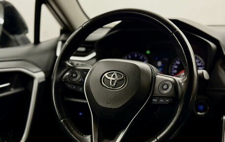Toyota RAV4, 2019 год, 2 750 000 рублей, 19 фотография