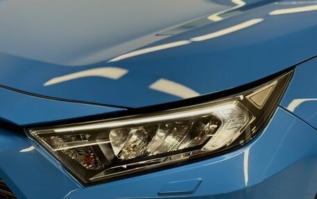 Toyota RAV4, 2019 год, 3 215 000 рублей, 8 фотография